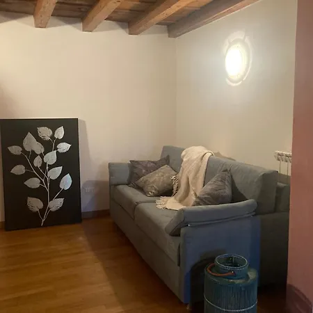 Lo Schiaccianoci Apartment Verona